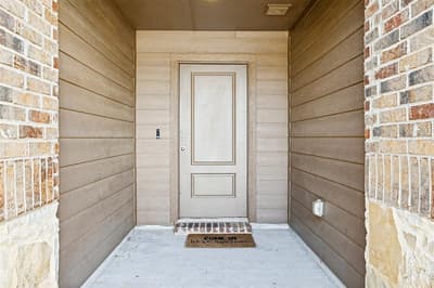 1104 Saddlehorn Drive, Denton TX 76207 - Photo 3