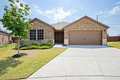 1104 Saddlehorn Drive, Denton TX 76207