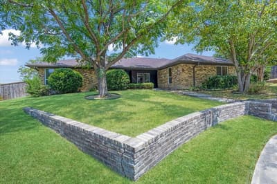 2149 Willow Place # B, Carrollton TX 75006 - Photo 2