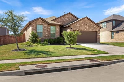 629 Dunster Lane, Saginaw TX 76131 - Photo 2