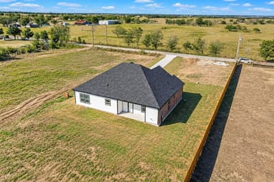 740 Section House Road, Alma TX 75119 - Photo 4