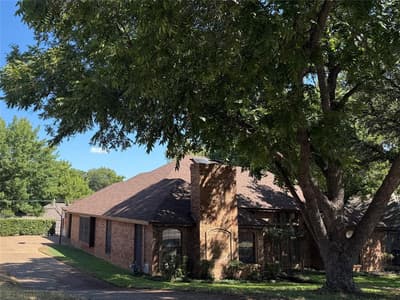 4307 Waycross Drive, Arlington TX 76016 - Photo 2