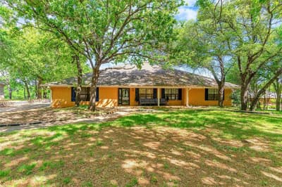 6212 Westover Drive, Granbury TX 76049 - Photo 3