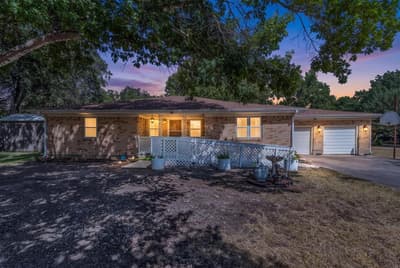 896 Randy Drive, Woodway TX 76712 - Photo 2