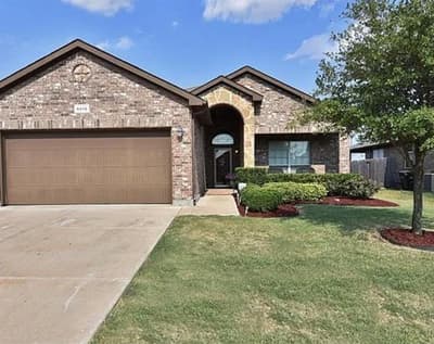 8212 Deer Bluff Lane, Fort Worth TX 76179