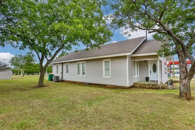 322&410 E Division Street, Muenster TX 76252 - Photo 4