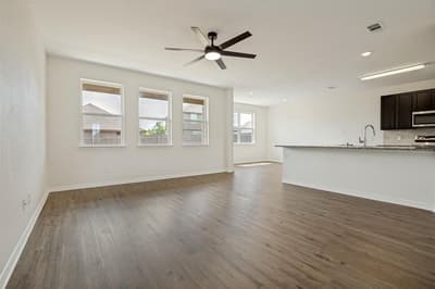 1403 Kinglet Drive, Ennis TX 75119 - Photo 5