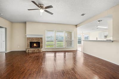 360 Mcmurtry Drive, Arlington TX 76002 - Photo 3