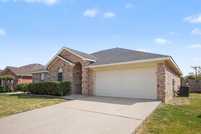 360 Mcmurtry Drive, Arlington TX 76002