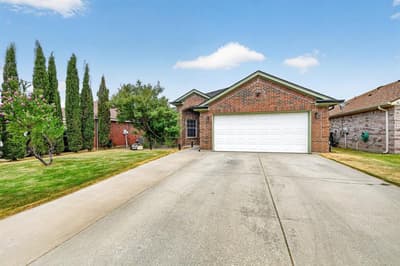 9228 Jason Drive, White Settlement TX 76108 - Photo 2
