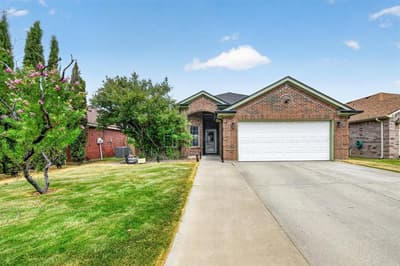 9228 Jason Drive, White Settlement TX 76108