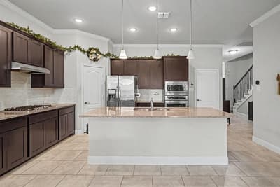 646 Harris Ridge Drive, Arlington TX 76002 - Photo 4