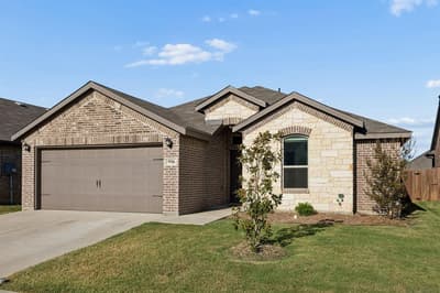 9916 Ginkgo Lane, Fort Worth TX 76036 - Photo 2