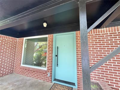 1812 Carlton Street, Denton TX 76201 - Photo 4