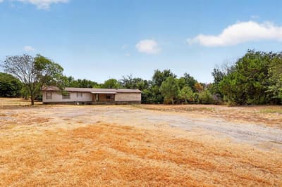 460 Valley View Drive, Azle TX 76020 - Photo 3