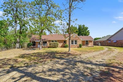 10609 Seagoville Road, Dallas TX 75217