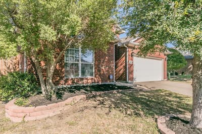 5009 Bedfordshire Drive, Fort Worth TX 76135 - Photo 3