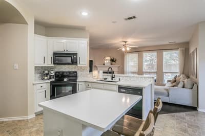 5009 Bedfordshire Drive, Fort Worth TX 76135