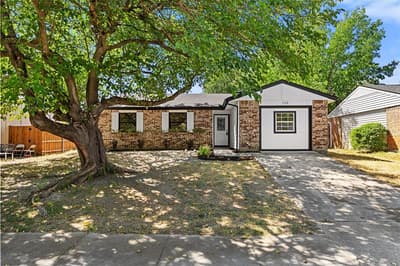 726 Holliday Lane, Duncanville TX 75116