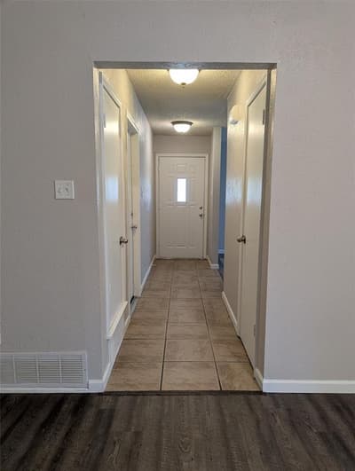 2727 Colonial Drive, Carrollton TX 75007 - Photo 4