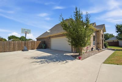 3112 White Horse Court, Granbury TX 76049 - Photo 4