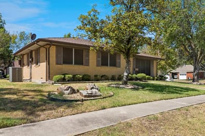 601 Line Drive, Gainesville TX 76240 - Photo 2