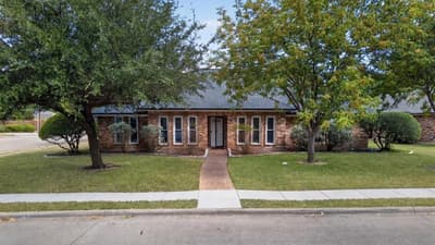 901 Willow Brook Drive, Allen TX 75002 - Photo 2