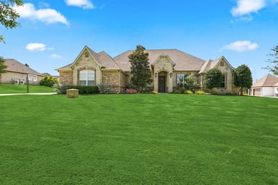 196 Bearclaw Circle, Aledo TX 76008