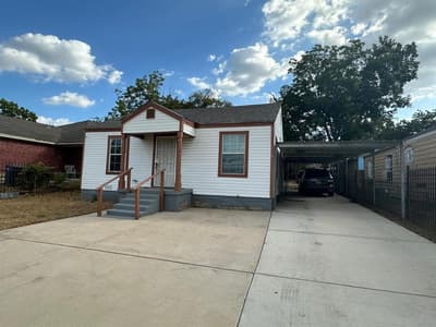 2720 Burchill Road, Fort Worth TX 76105