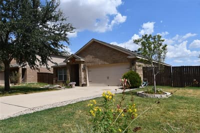 215 Dodge City Trail, Newark TX 76071