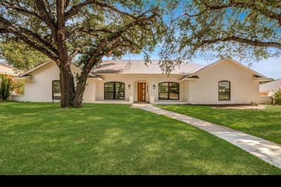 338 Mantlebrook Drive, DeSoto TX 75115