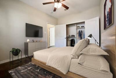104 College Avenue, Fort Worth TX 76104 - Photo 2