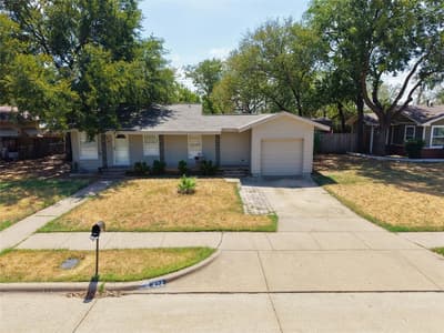 424 E Ellen Avenue, Hurst TX 76053 - Photo 2