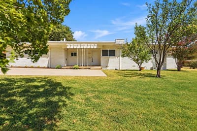 3921 Clayton Road E, Fort Worth TX 76116