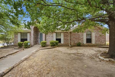 10303 Little Valley Road, Fort Worth TX 76108