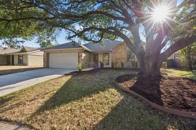 7208 Meadowbrook Drive, Watauga TX 76148 - Photo 2