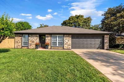 1916 Heidelberg Drive, Fort Worth TX 76134