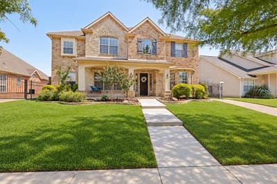 2521 Sir Tristram Lane, Lewisville TX 75056