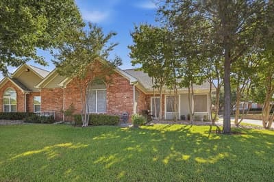 6153 Welden Court, Fort Worth TX 76132