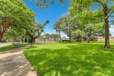 3132 San Sebastian Drive, Carrollton TX 75006 - Photo 2