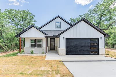 109 Gordons Circle, Runaway Bay TX 76426