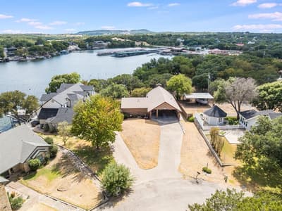 643 S Rough Creek Court, Granbury TX 76048