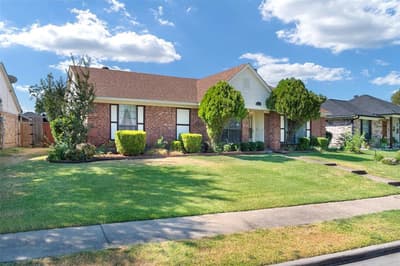 1002 Courtney Drive, Mesquite TX 75150 - Photo 2