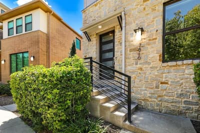 7846 Verona Place, Dallas TX 75231 - Photo 2