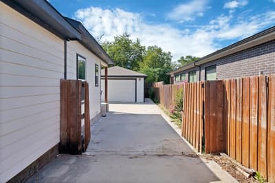 4622 Newmore Avenue, Dallas TX 75209 - Photo 4