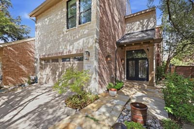 3465 Courtyard Circle, Farmers Branch TX 75234