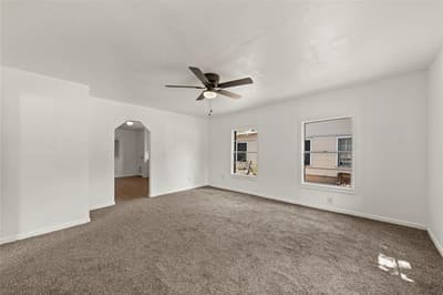 927 Oakwood Avenue, Waco TX 76706 - Photo 3