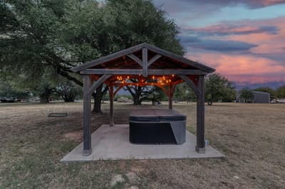314 Bend Of The Bosque Road, China Spring TX 76633 - Photo 5