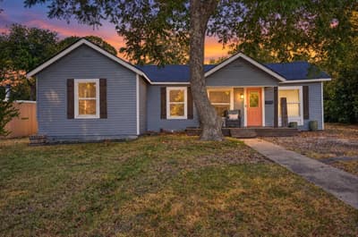 209 Cynisca Street, Waxahachie TX 75165 - Photo 2