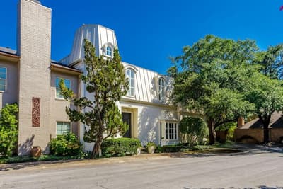 3802 S Versailles Avenue, Dallas TX 75209